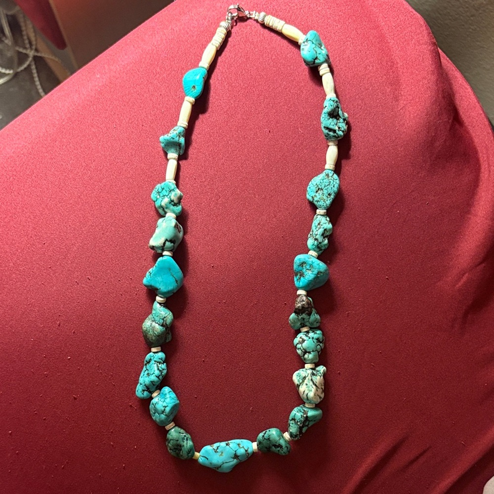 Chunky Natural Turquoise Beaded Necklace